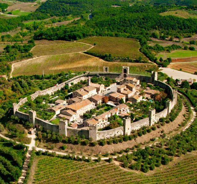 Monteriggioni vicino Siena in Toscana