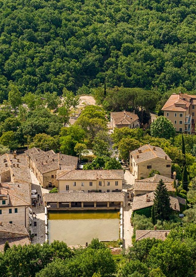 L'antico borgo termale di Bagno Vignoni vicino Siena